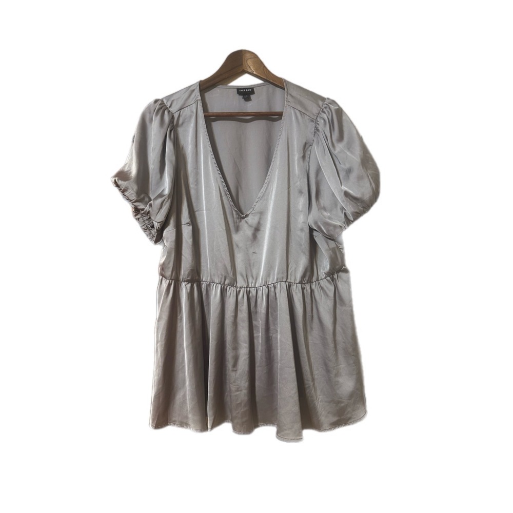 Torrid Peplum Blouse Womens 1 Silver Excellent‎ Puff Sleeve V-Neck Satin Top